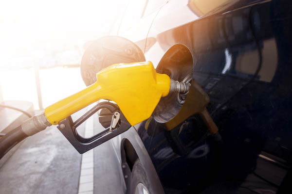 Commercial and Residential Moving-min